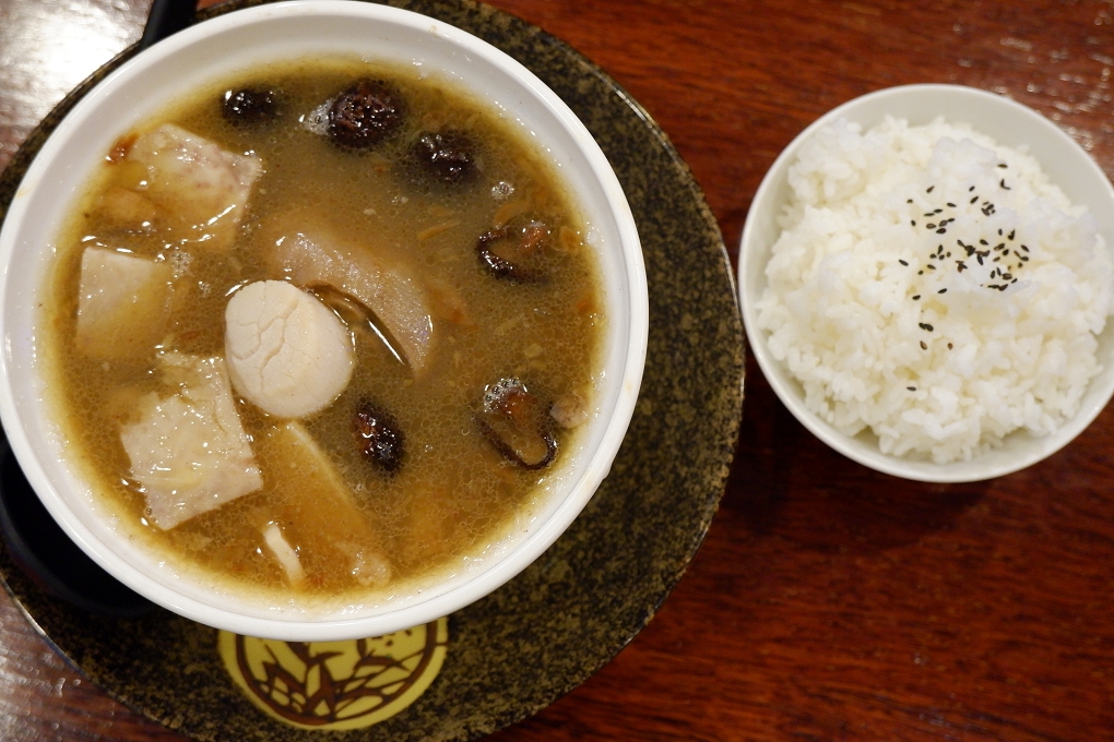 【汐止日式料理】八丼餚日式手創料理 汐止在地必吃美食 @貝大小姐的多元心宇宙