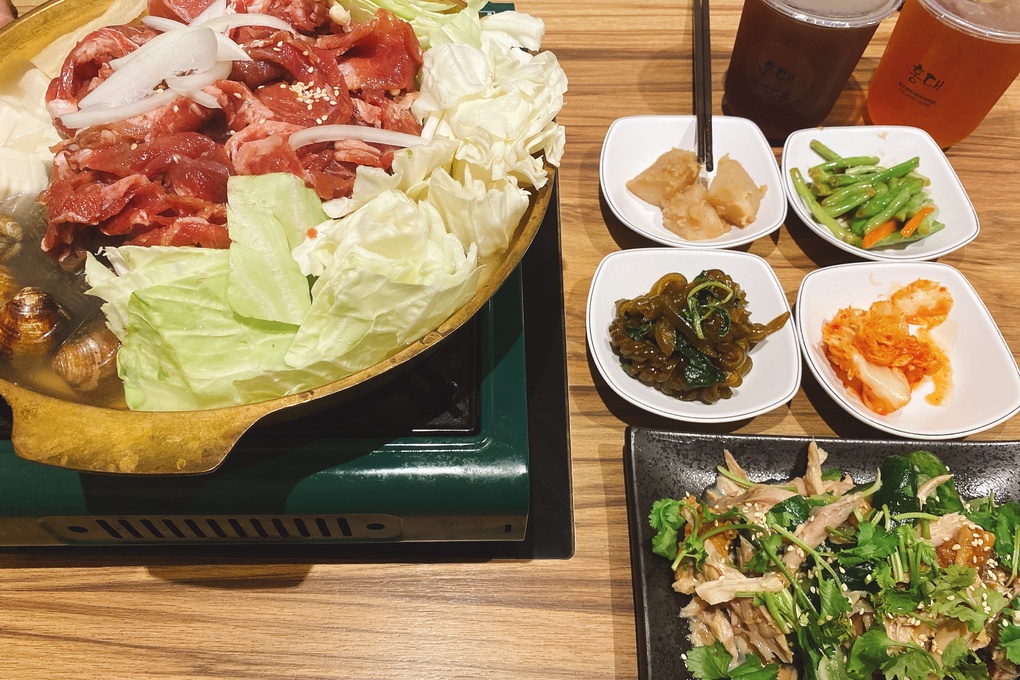 【木柵韓式料理】弘大一號出口 韓劇裡看得到的韓式料理這裡都有！ @貝大小姐的多元心宇宙