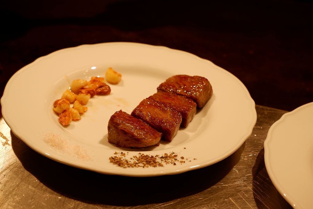 【東區 鐵板燒】金鶴屋Kintsuruya-延吉總店 精緻無煙的鐵板料理 @貝大小姐的多元心宇宙