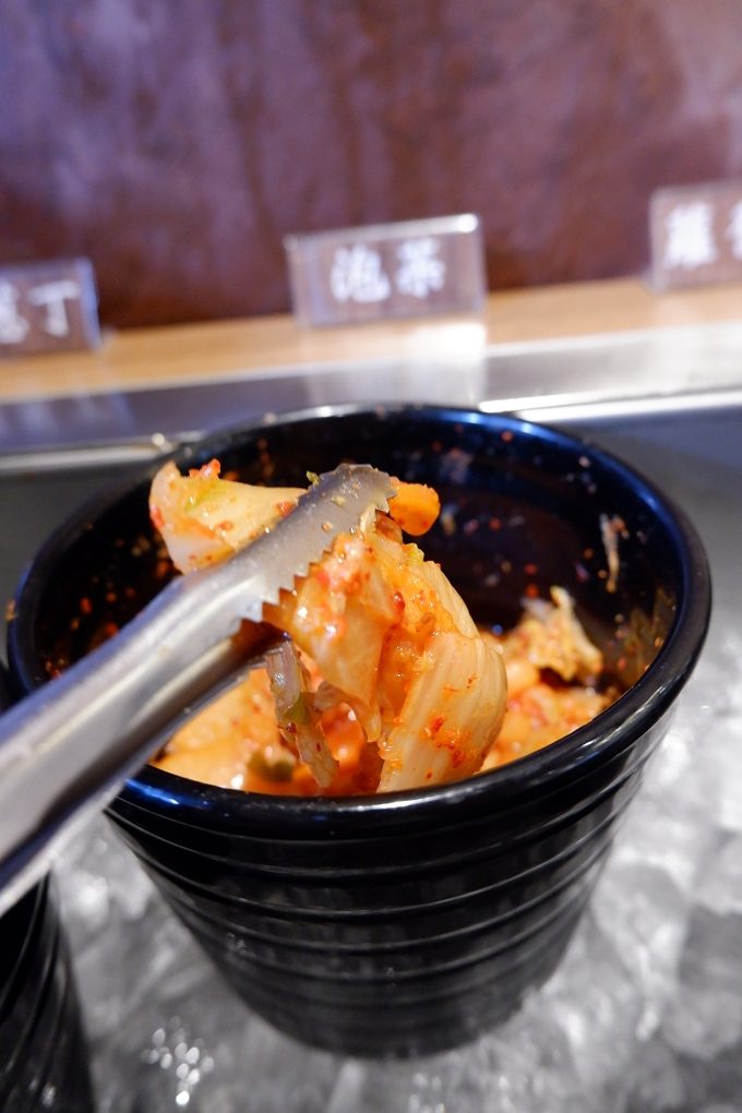 【淡水竹圍站火鍋】鰭川四季鍋物 竹圍店 肉盤買一送一無肉不歡者千萬不要錯過囉！ @貝大小姐的多元心宇宙