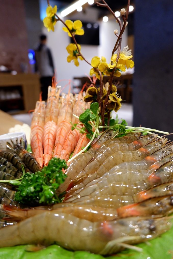 【淡水竹圍站火鍋】鰭川四季鍋物 竹圍店 肉盤買一送一無肉不歡者千萬不要錯過囉！ @貝大小姐的多元心宇宙