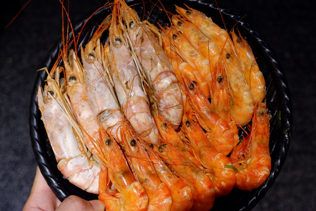 【淡水竹圍站火鍋】鰭川四季鍋物 竹圍店 肉盤買一送一無肉不歡者千萬不要錯過囉！ @貝大小姐的多元心宇宙