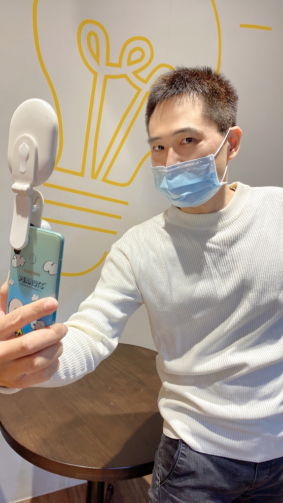 【自拍小物】LumiiAir 自拍補光保濕器 @貝大小姐的多元心宇宙