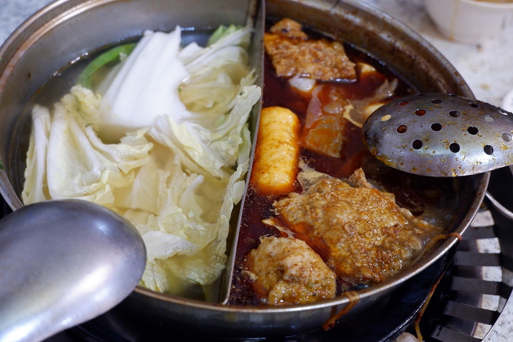 【板橋麻辣火鍋吃到飽推薦】小林麻辣火鍋 好湯頭、好鍋物、好過癮！ @貝大小姐的多元心宇宙
