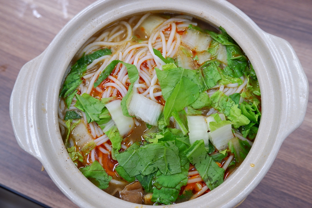 【新北 板橋美食推薦】皓。砂鍋米線  讓你眼界及胃口都大開的新美食！ @貝大小姐的多元心宇宙