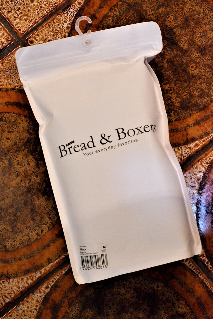 【網購服飾推薦】來自瑞典的品牌Bread＆Boxers V-Neck 有機棉男用Ｖ領Ｔ 給你最舒適自在的品味生活！ @貝大小姐的多元心宇宙