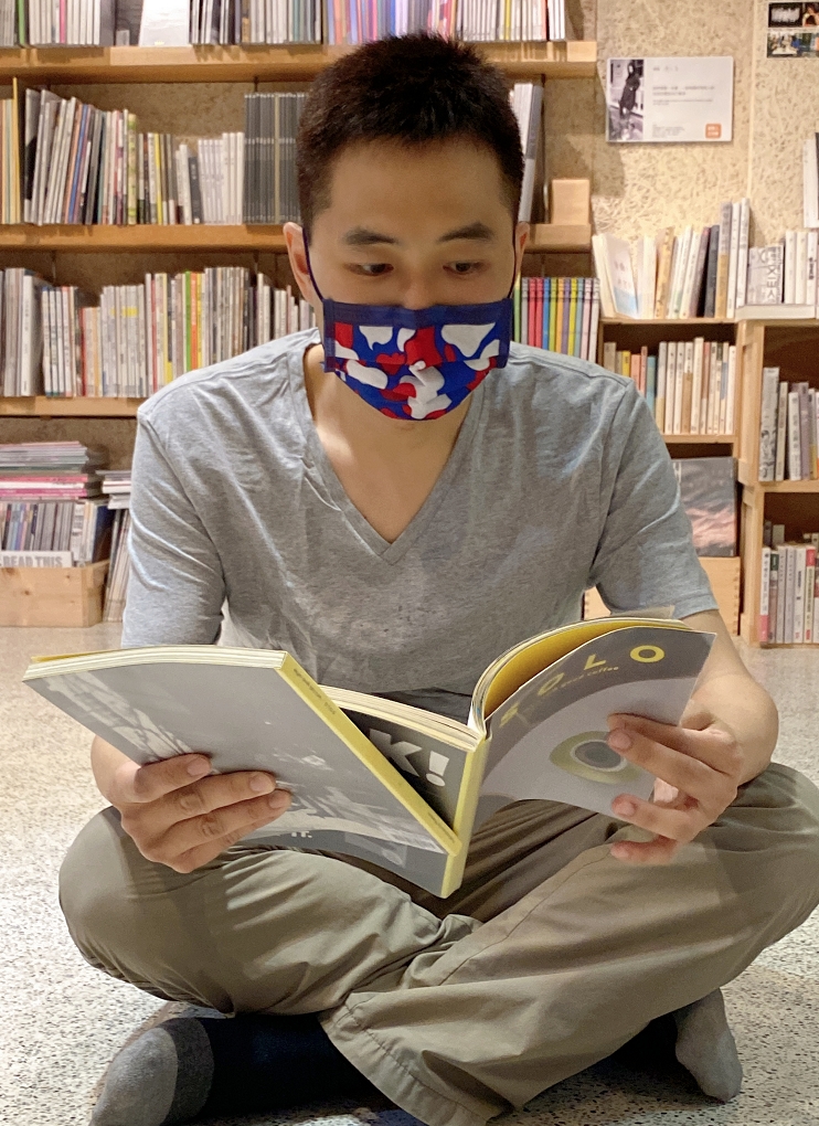 【網購服飾推薦】來自瑞典的品牌Bread＆Boxers V-Neck 有機棉男用Ｖ領Ｔ 給你最舒適自在的品味生活！ @貝大小姐的多元心宇宙