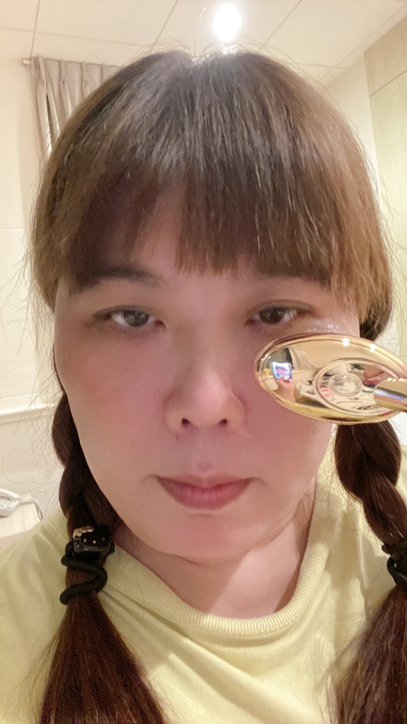 【好物推薦】青春撫紋儀 (金湯匙)  高頻震動／溫熱活化／緊緻美顏／撫平痕跡 @貝大小姐的多元心宇宙