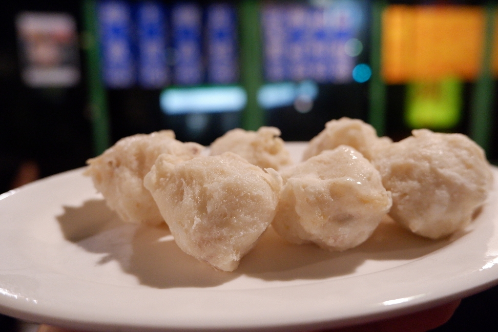 【台中必吃火鍋】食藝石頭火鍋民權店 美味的湯頭讓你總是隔不了太久又會開始想念! @貝大小姐的多元心宇宙