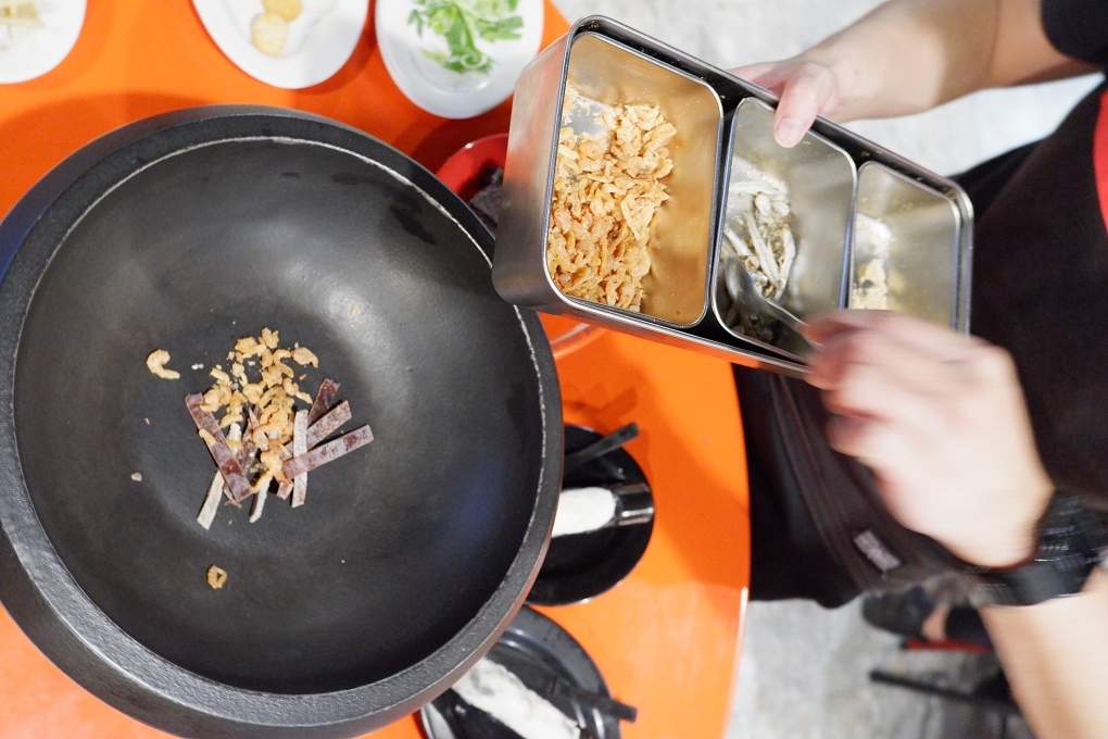 【台中必吃火鍋】食藝石頭火鍋民權店 美味的湯頭讓你總是隔不了太久又會開始想念! @貝大小姐的多元心宇宙