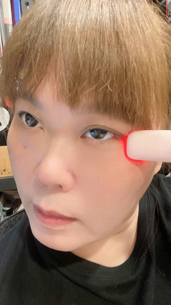 【好物推薦】RUNVE無痕肌美眼小魔棒  每次三分鐘讓你告別初老細紋及眼周問題 @貝大小姐的多元心宇宙