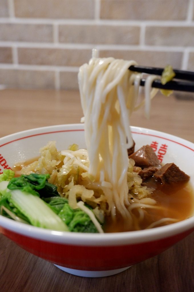 【士林區美食】饗記麵鋪 餐廳的環境、邊攤的價格  CP值高 即是天天吃都不傷荷包 @貝大小姐的多元心宇宙