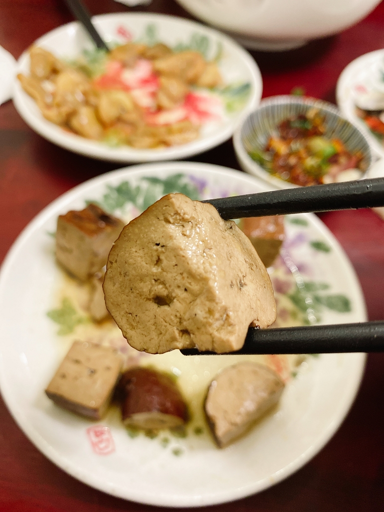 【蘆洲海鮮麵】呂府陳記食堂 沒有多餘的調味與不必要的負擔是美味湯頭的最高指導原則！ @貝大小姐的多元心宇宙