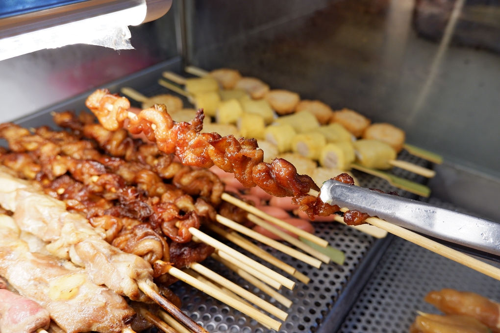 【寧夏夜市串燒，寧夏夜市美食】實在就烤串燒 想吃就烤！ @貝大小姐的多元心宇宙
