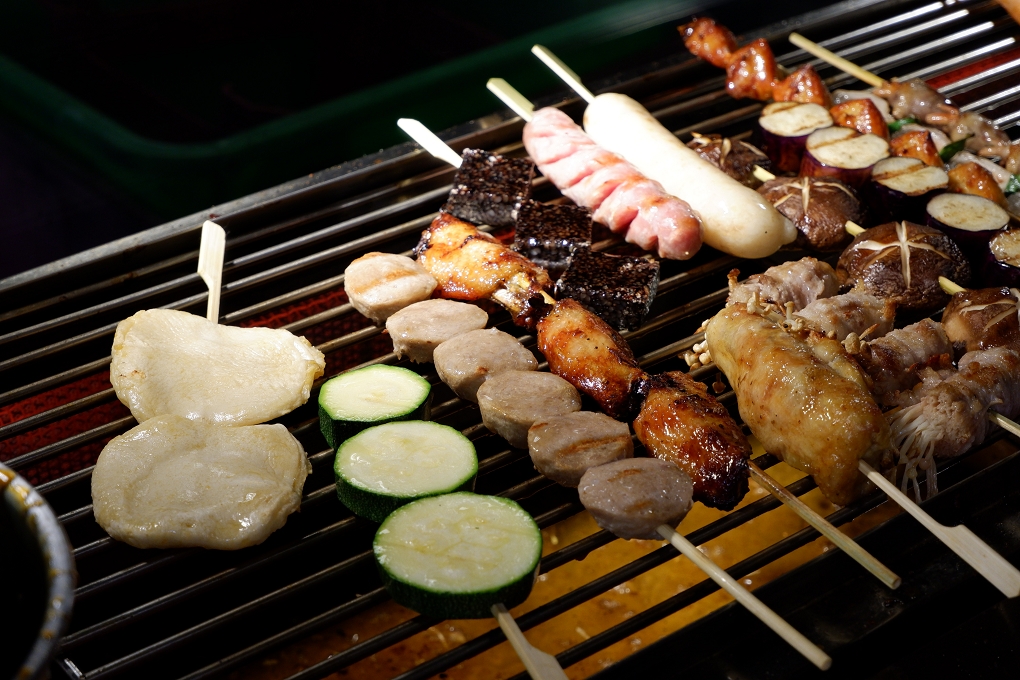 【寧夏夜市串燒，寧夏夜市美食】實在就烤串燒 想吃就烤！ @貝大小姐的多元心宇宙