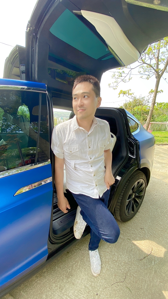 【Fun心工作】特斯拉TESLA Model X 接送 這絕對是一篇炫耀文無誤！ @貝大小姐的多元心宇宙