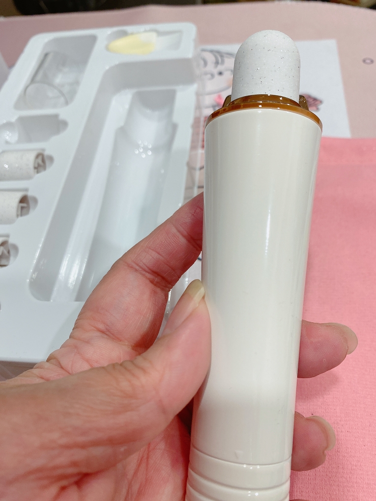 【好用小物】Runve美足賦活儀 快速去除足部的老化角質、硬皮！ @貝大小姐的多元心宇宙