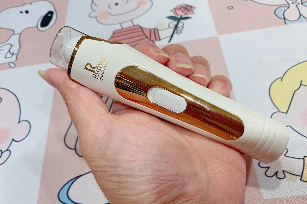 【好用小物】Runve美足賦活儀 快速去除足部的老化角質、硬皮！ @貝大小姐的多元心宇宙