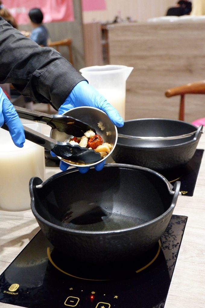 【內壢火鍋推薦】全台最大火鍋集團樂多多旗下 肉多多火鍋內壢忠孝店 全台多家門店營業到凌晨4點，是夜貓子的好選擇！ @貝大小姐的多元心宇宙