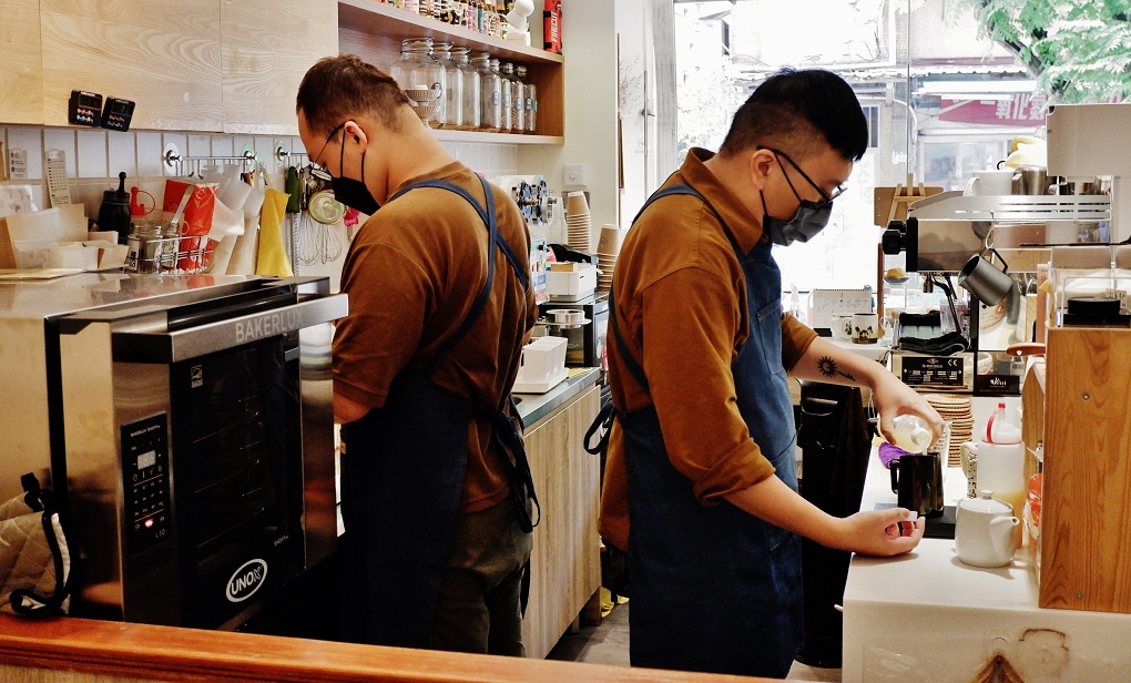 【新莊咖啡廳】有點胖咖啡 Plump Cafe 讓你擁有英國皇室的優雅之外，更是款待自己、為自己抒壓的美味！ @貝大小姐的多元心宇宙