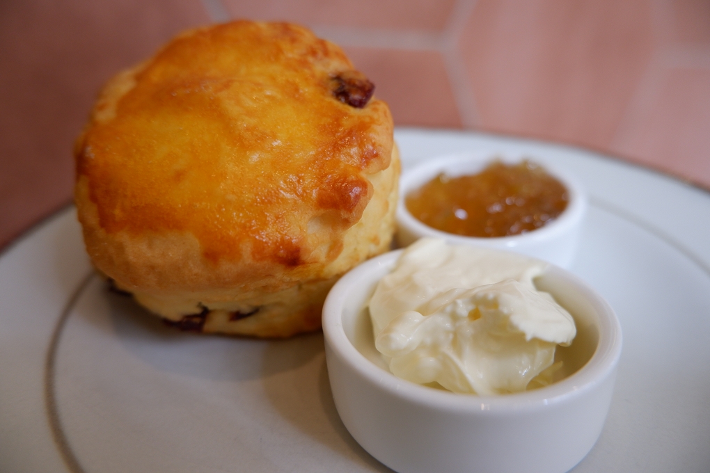 【新莊咖啡廳】有點胖咖啡 Plump Cafe 讓你擁有英國皇室的優雅之外，更是款待自己、為自己抒壓的美味！ @貝大小姐的多元心宇宙