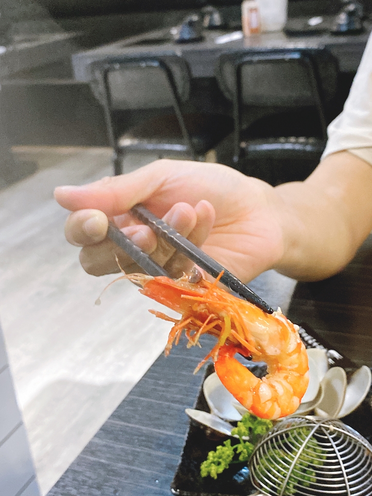 【新莊豪華火鍋推薦】武鶴個人和牛火鍋 新莊中平店 你只需要專注地品嚐高CP值的肉品及海鮮！ @貝大小姐的多元心宇宙