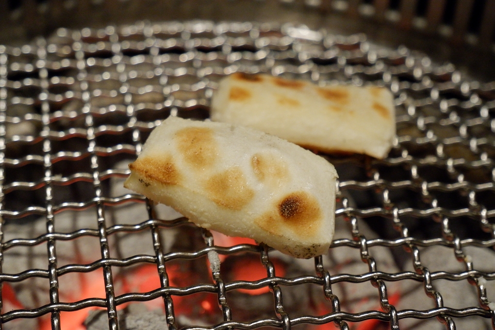 【板橋必吃燒肉，串燒，生啤，聚餐】板橋淡定人生炭火燒肉小酒館 @貝大小姐的多元心宇宙