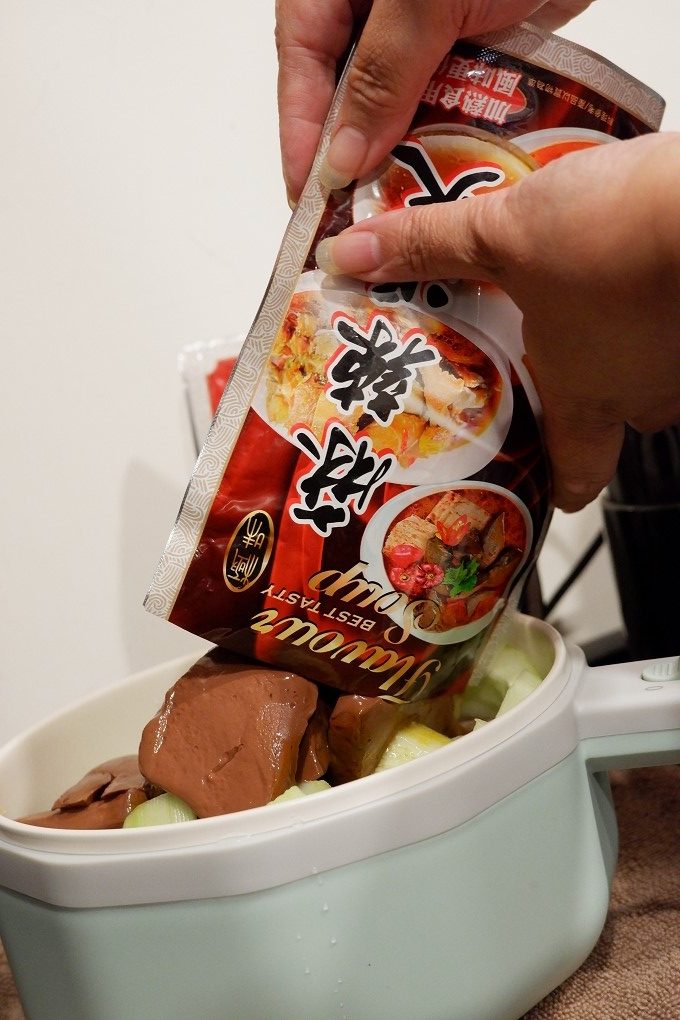 【網購美食】鄉旅鮮味 X 常溫調理包 X 麻辣鴨血 X 香嫩豆腐 X 噴汁豆干 X 麻辣湯底 X 紫米米粉 @貝大小姐的多元心宇宙