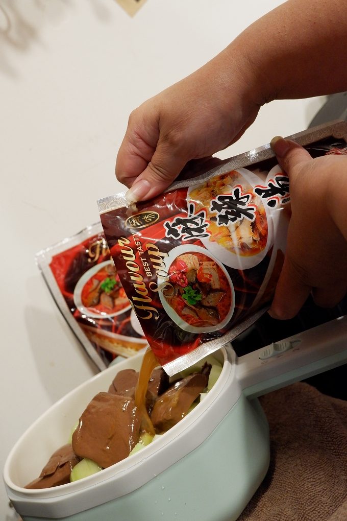 【網購美食】鄉旅鮮味 X 常溫調理包 X 麻辣鴨血 X 香嫩豆腐 X 噴汁豆干 X 麻辣湯底 X 紫米米粉 @貝大小姐的多元心宇宙