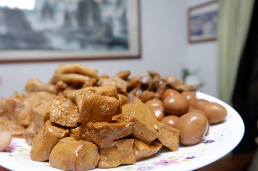 【網購滷味】曾味飽點：曾菀婷典藏對美好的依戀_煙燻滷味小拼盤 @貝大小姐的多元心宇宙