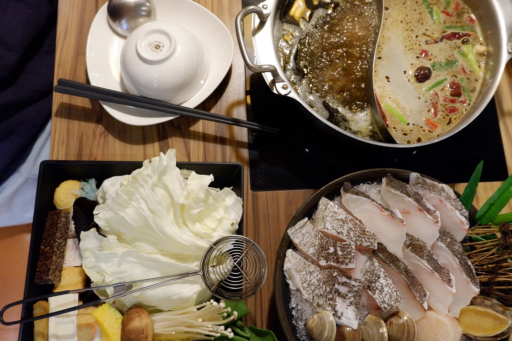 【中和火鍋】燙燙極緻涮涮鍋 FEITENG Shabu Shabu中和店 最安心的用餐空間、食材品質好且新鮮，CP值超高！ @貝大小姐的多元心宇宙
