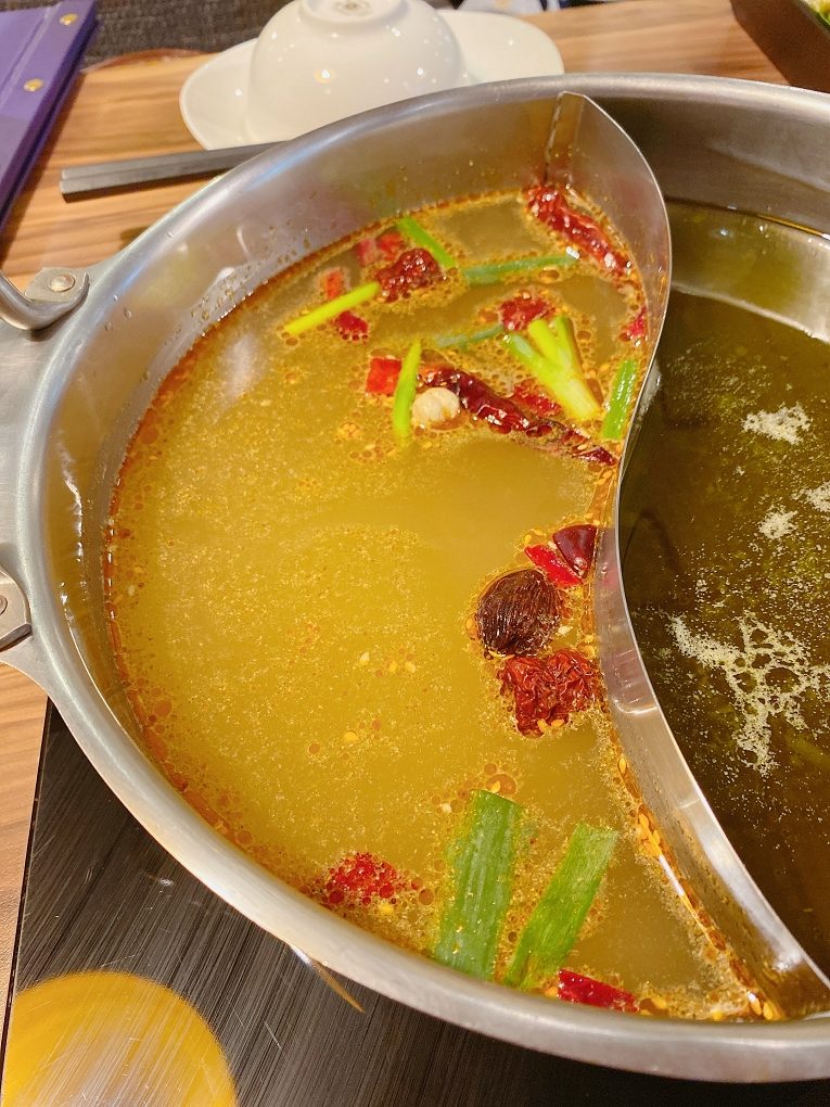 【中和火鍋】燙燙極緻涮涮鍋 FEITENG Shabu Shabu中和店 最安心的用餐空間、食材品質好且新鮮，CP值超高！ @貝大小姐的多元心宇宙