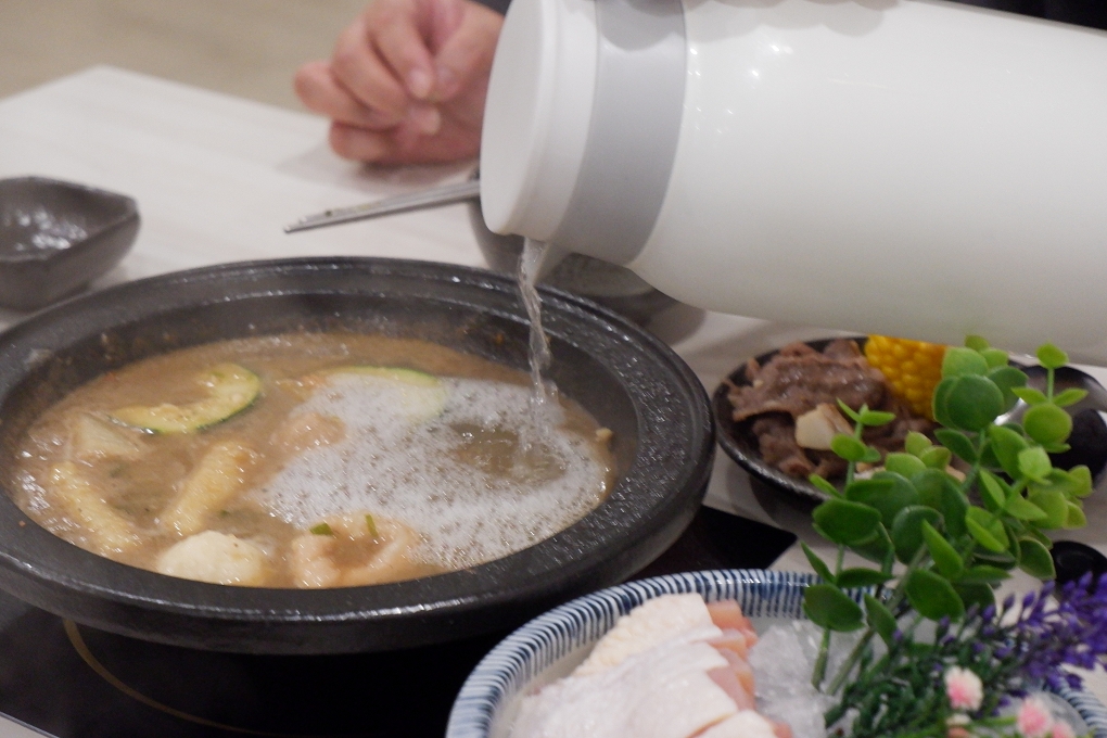 【新台式火鍋】狂一鍋 中壢中山東店  最狂的台式火鍋！ @貝大小姐的多元心宇宙