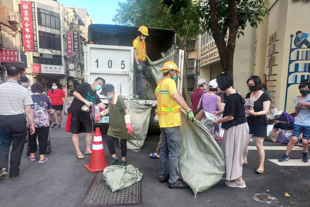 【誰，教會我的一件事】垃圾處理工作，教會我的一件事 @貝大小姐的多元心宇宙