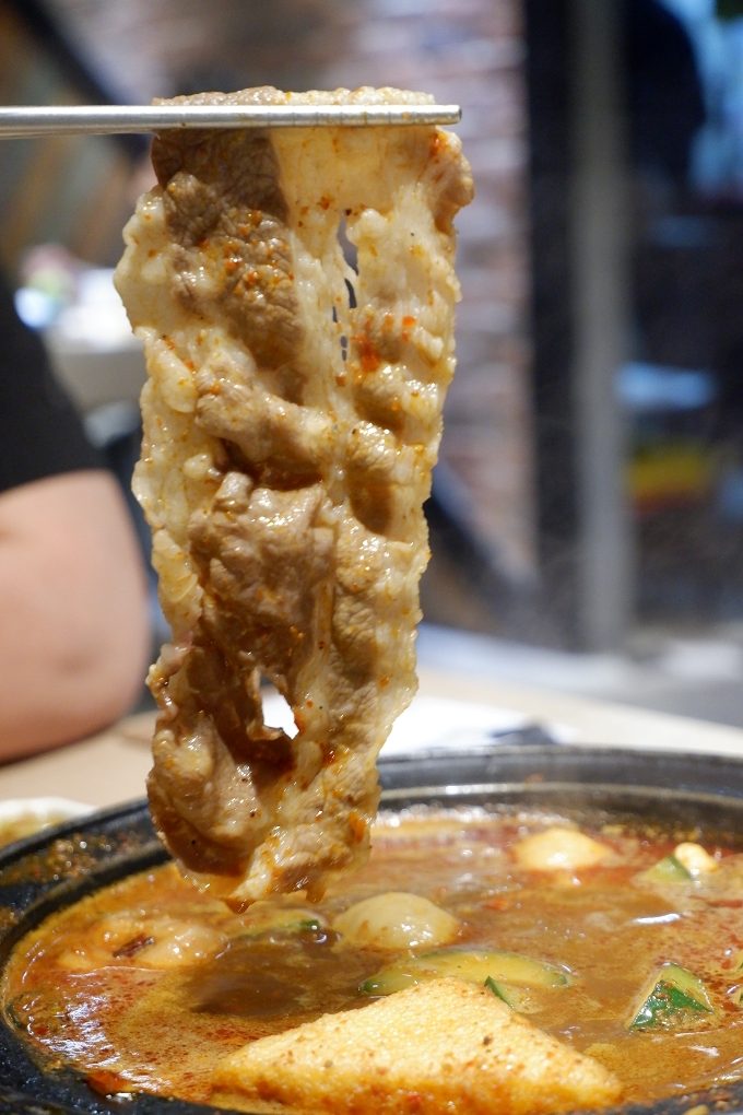 【中和火鍋推薦】全台最大火鍋集團 旗下爆紅名店 狂一鍋－中和永貞店 全台最狂台式火鍋來中和區插旗了！ @貝大小姐的多元心宇宙