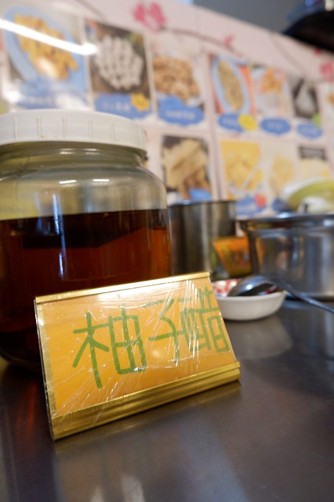 【台中南區石頭火鍋推薦】食藝石頭火鍋-工學店  湯頭始終是食藝石頭火鍋最令人百嚐不厭的經典！ @貝大小姐的多元心宇宙