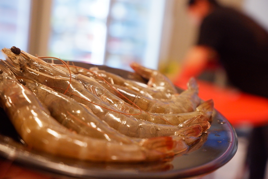 【台中南區石頭火鍋推薦】食藝石頭火鍋-工學店  湯頭始終是食藝石頭火鍋最令人百嚐不厭的經典！ @貝大小姐的多元心宇宙