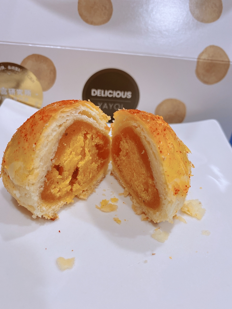 【網購月餅推薦】大富研究所・烘焙の專門店 月圓圓創意禮盒組 &#8211; Macasweet &#038; Yolk Pastry @貝大小姐的多元心宇宙