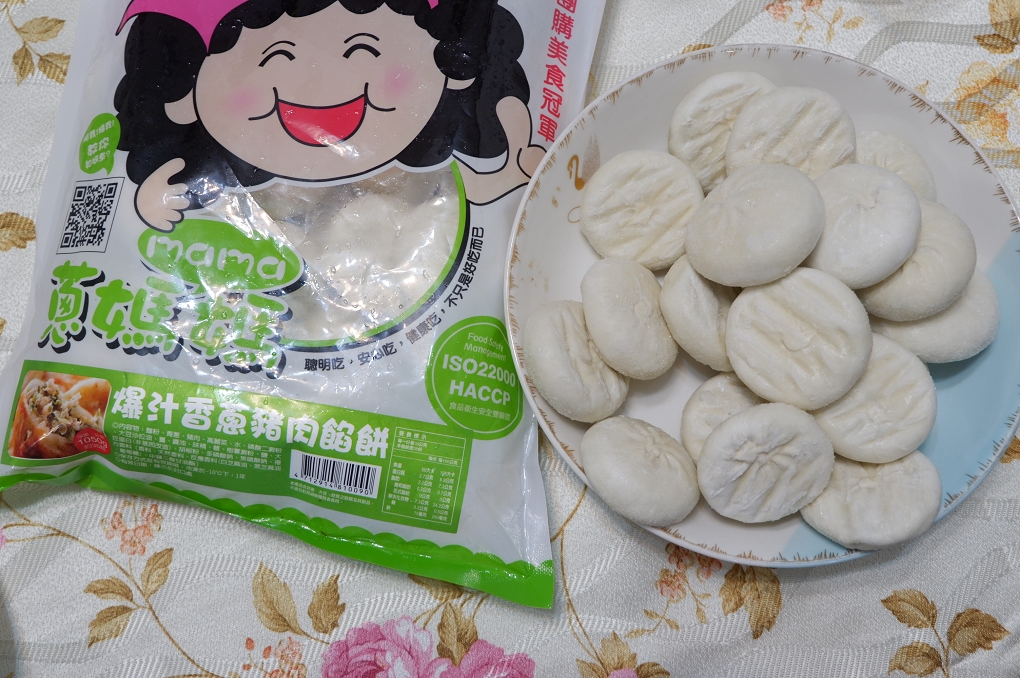 【網購美食推薦】蔥媽媽 香菜水餃 X 香蔥豬肉餡餅 X 九層塔蔥抓餅 維護心愛家人與孩子的健康，就給他們風味絕佳的蔥媽媽！ @貝大小姐的多元心宇宙