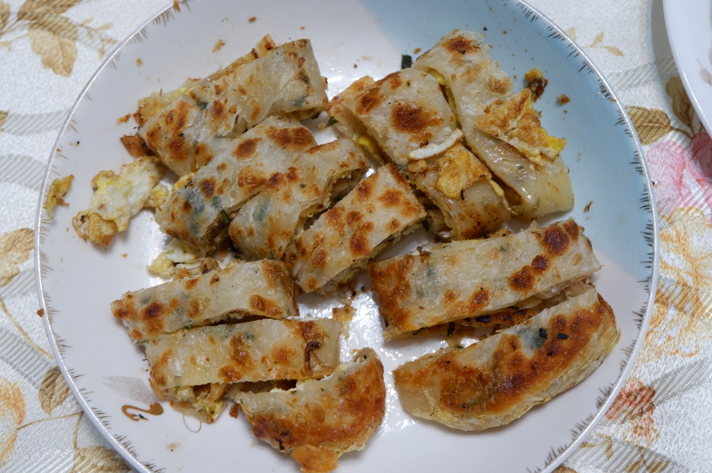 【網購美食推薦】蔥媽媽 香菜水餃 X 香蔥豬肉餡餅 X 九層塔蔥抓餅 維護心愛家人與孩子的健康，就給他們風味絕佳的蔥媽媽！ @貝大小姐的多元心宇宙