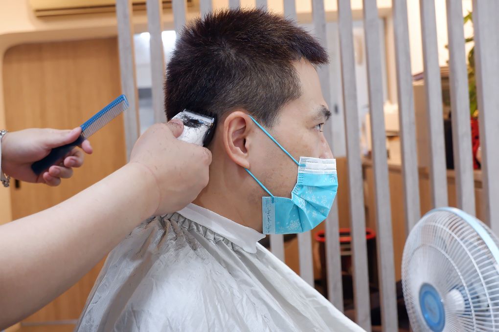【新莊染髮推薦】新莊E HAIR 美髮 讓美學與色彩學在你的髮上完全的展現！ @貝大小姐的多元心宇宙