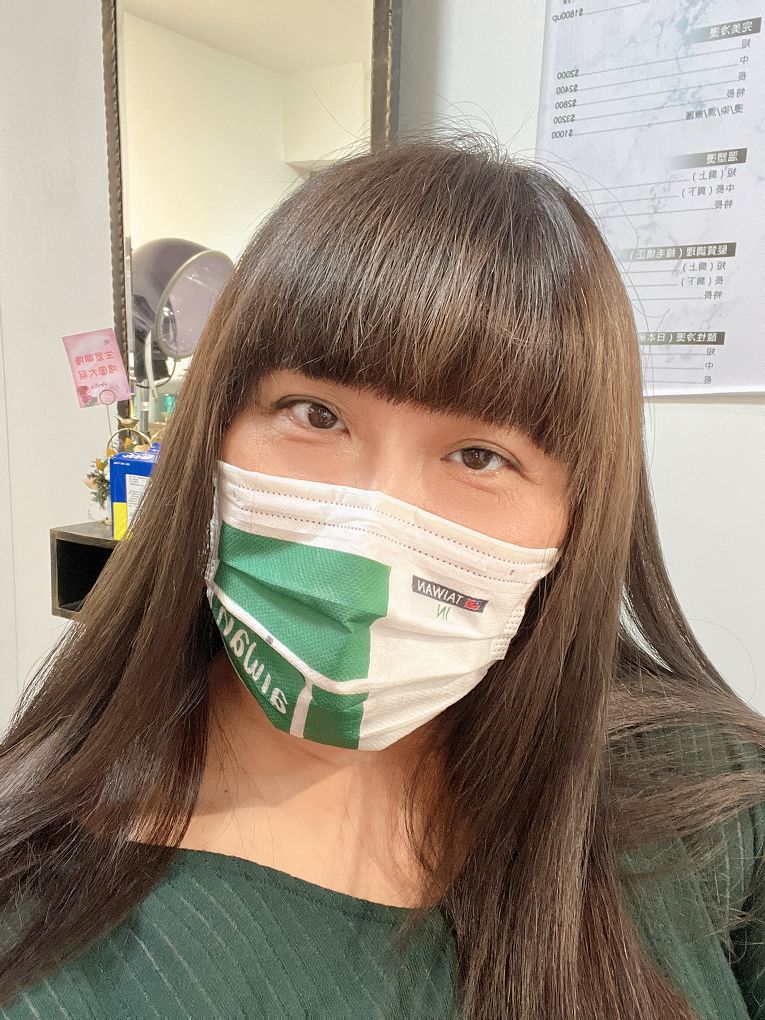 【新莊染髮推薦】新莊E HAIR 美髮 讓美學與色彩學在你的髮上完全的展現！ @貝大小姐的多元心宇宙