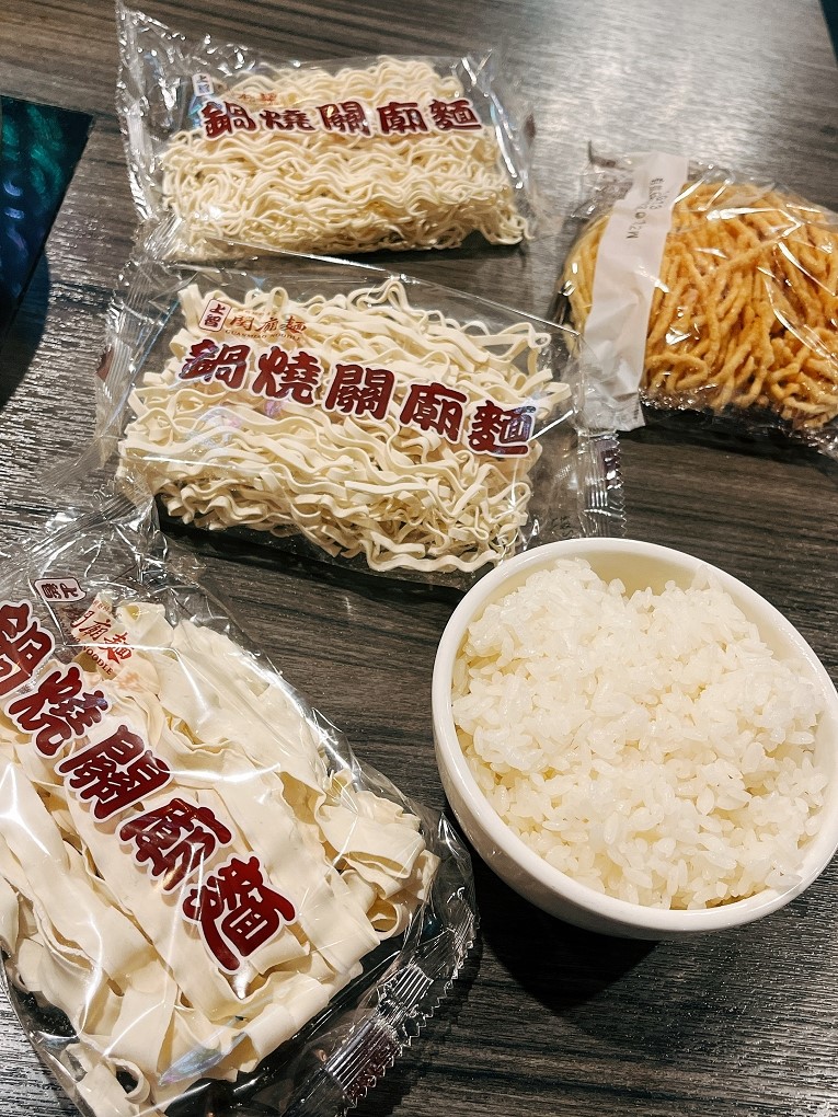 【火鍋第一品牌】火鍋迷必吃名店 狂一鍋新莊復興店 來新莊插旗了！ @貝大小姐的多元心宇宙