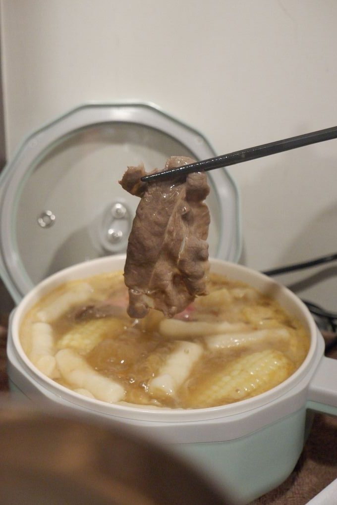 【好物推薦】電煮鍋 時尚的外觀，實用的設計，烹煮方便  不沾鍋的材質清洗起來更是輕鬆！ @貝大小姐的多元心宇宙