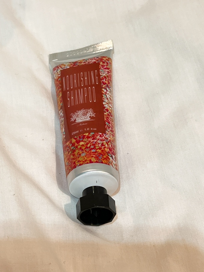 【花蓮住宿推薦】鮪魚家族飯店 花蓮館 特有的自然氛圍  在一樓的海洋造景中  就能立馬感受到大自然的呼喚！ @貝大小姐的多元心宇宙