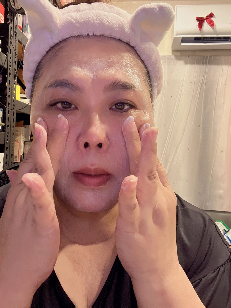 【洗卸好物推薦】Angie Palace安婕絲 舒敏溫和洗面膠 X 溫感輕透卸妝油 讓你即使是素顏，清潔、潤澤的感受也能擁有一整天的好心情！ @貝大小姐的多元心宇宙