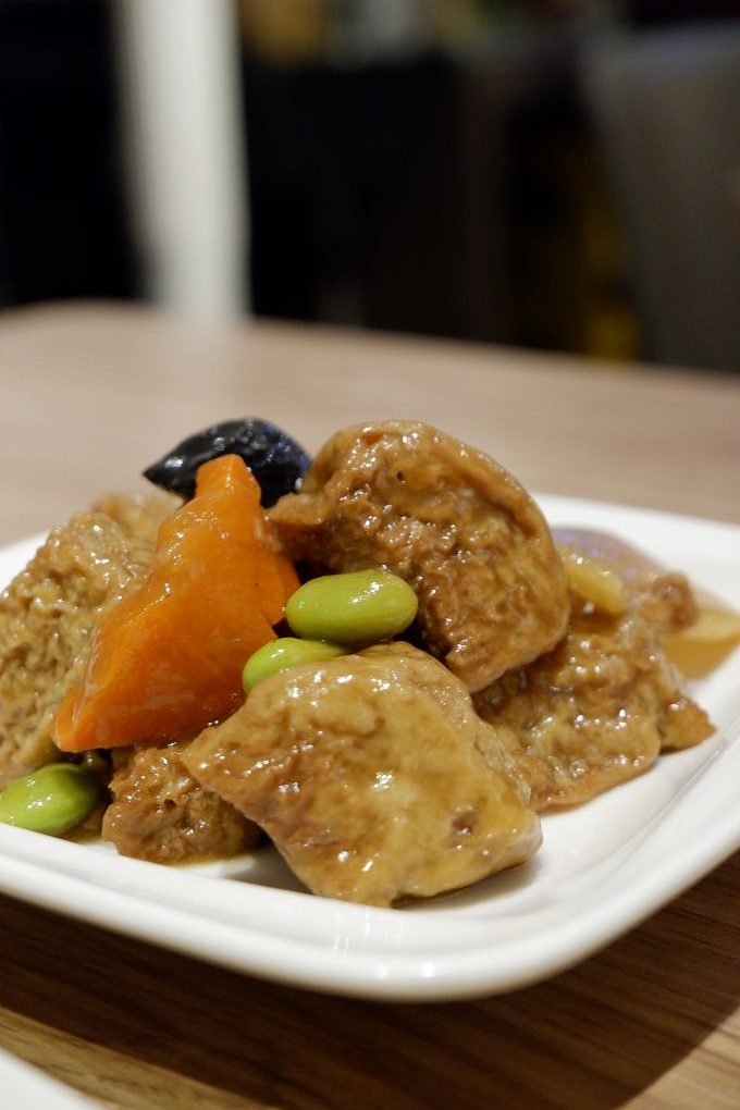 【台北 中正紀念堂站中式餐廳】泰和樓 除了酸菜白肉鍋，還有各種現點現做的熱騰騰蒸籠點心！ @貝大小姐的多元心宇宙