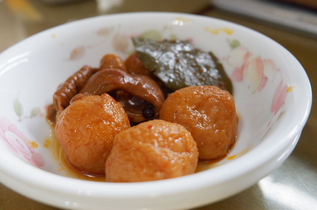 【網購美食推薦】滷台味：椒麻滷味數十種辛辣食材搭配特色椒麻醬大火快炒,超入味的口感讓人一口接一口停不下來! @貝大小姐的多元心宇宙