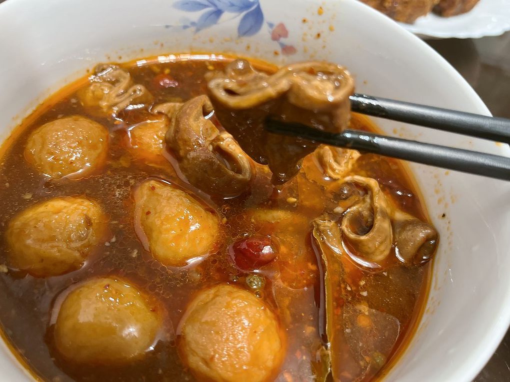 【網購美食推薦】滷台味：椒麻滷味數十種辛辣食材搭配特色椒麻醬大火快炒,超入味的口感讓人一口接一口停不下來! @貝大小姐的多元心宇宙