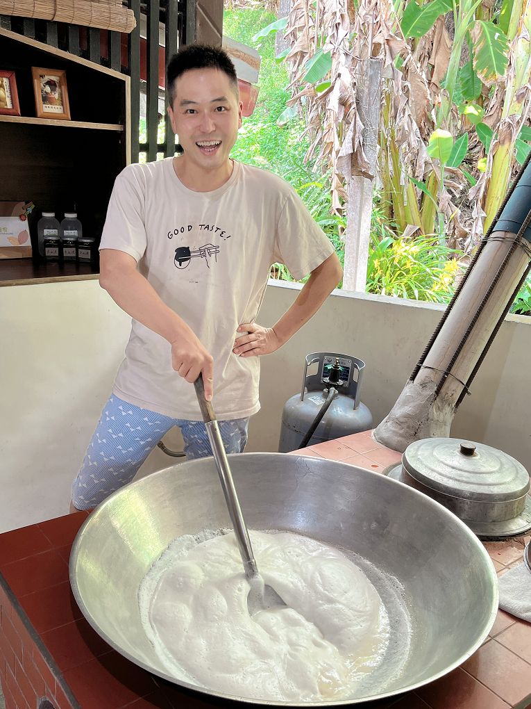 【花蓮富里 羅山村泥火山豆腐DIY推薦】羅山大自然體驗農家泥火山豆腐 在舌尖上的天然手工粗獷口感  是任何工業生產的豆腐所無法呈現的美味！ @貝大小姐的多元心宇宙